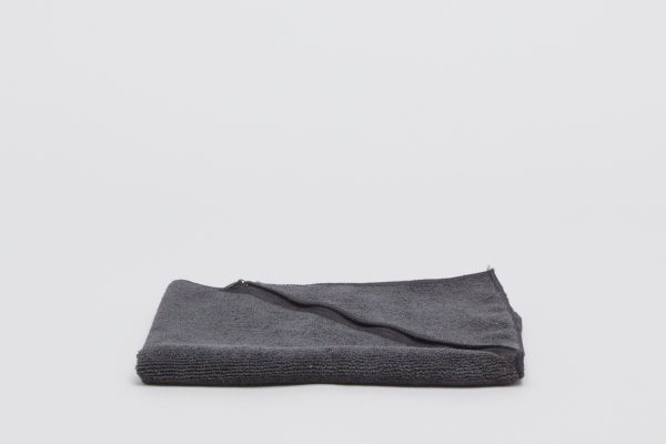 Sports Towel with Pocket and Zip Sports Towel with Pocket and Zip